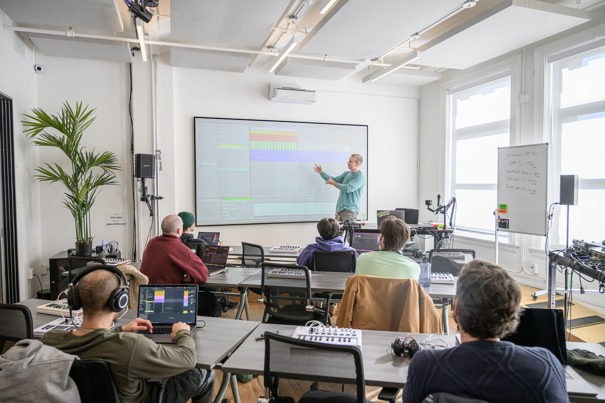 Live Classes & Core Curriculum